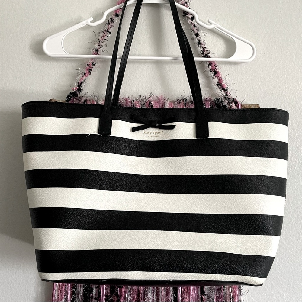 Kate Spade New York Eden Street Stripe Margarita Tote Bag-EUC